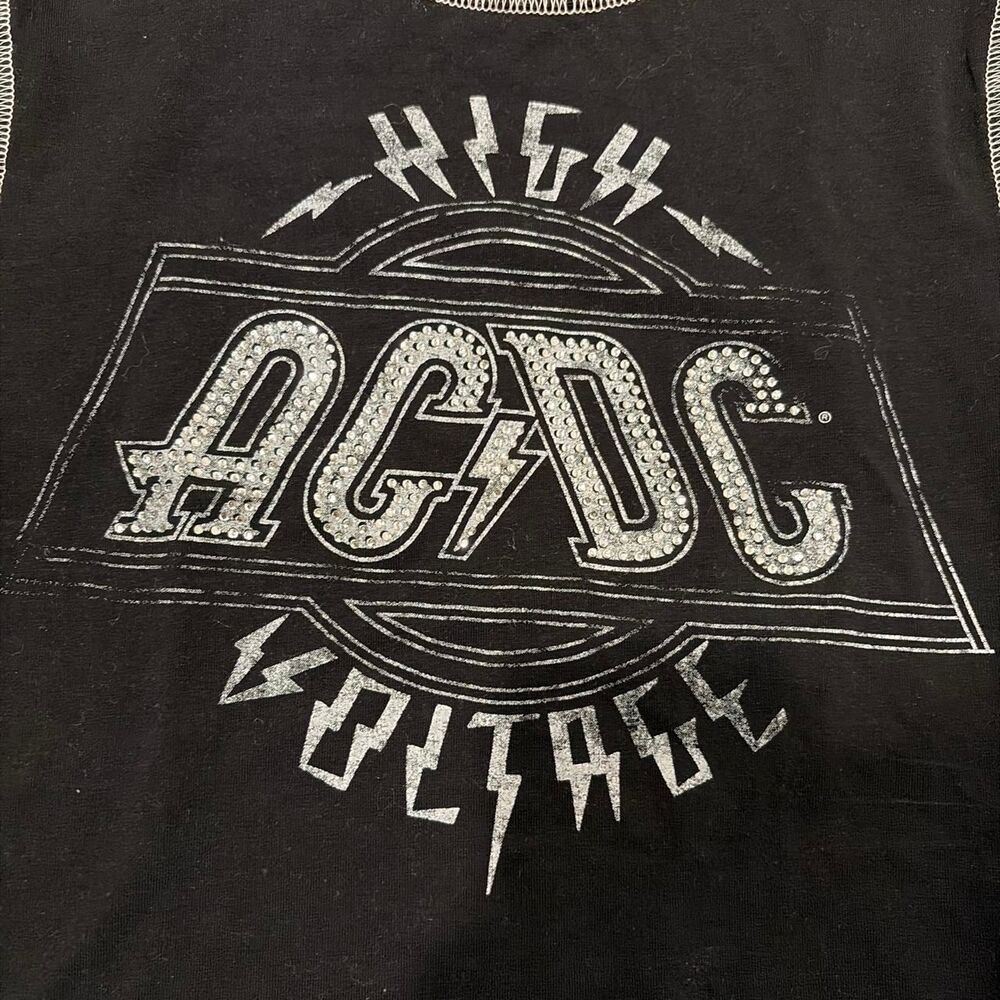 AC/DC Cropped Tee - Picture 2 of 3